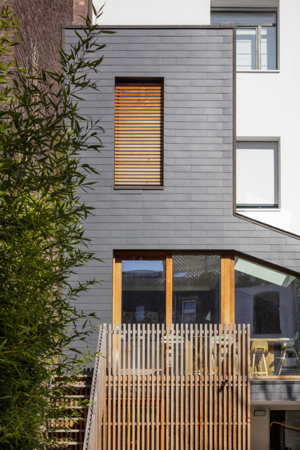 Renovatie achterbouw in Luik, België