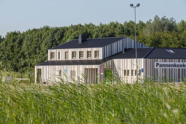 Gewerbebau in Almere, Niederlande