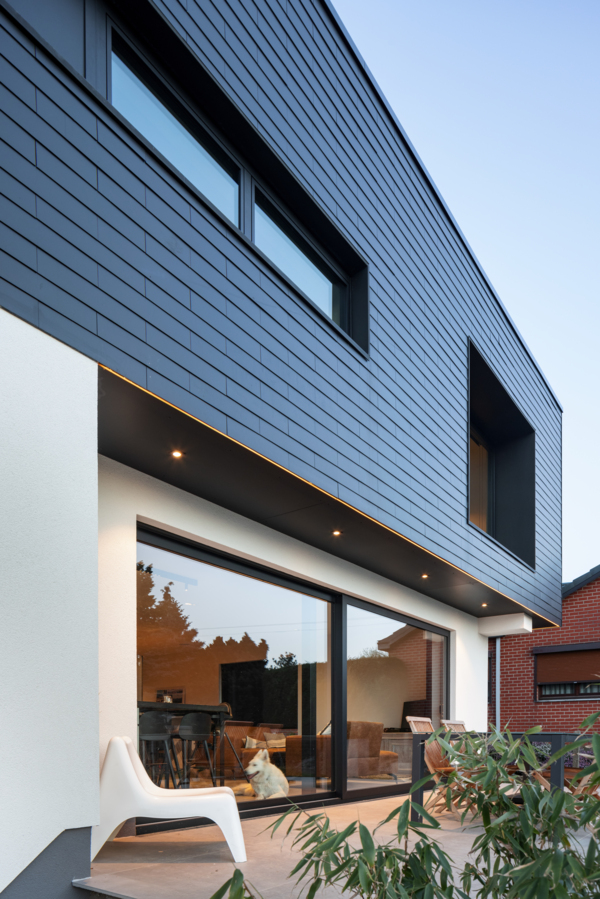 Strakke renovatie in Suarlée, België