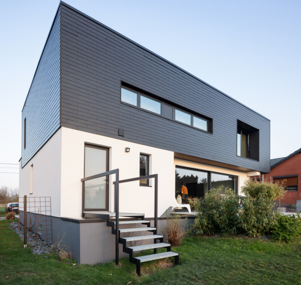 Strakke renovatie in Suarlée, België