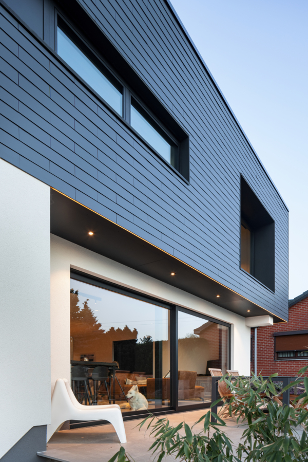 Strakke renovatie in Suarlée, België