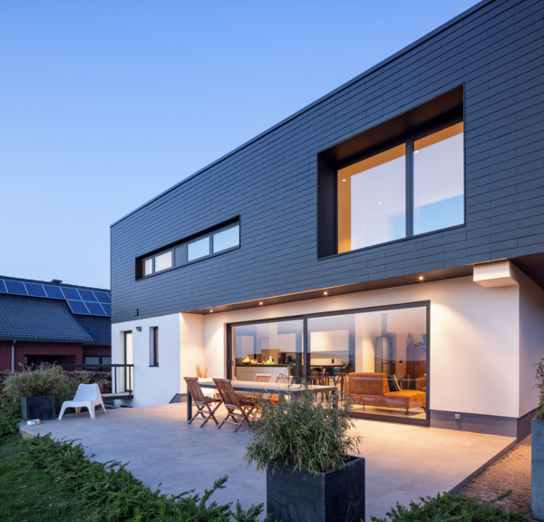 Strakke renovatie in Suarlée, België