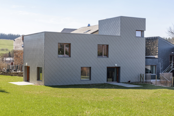 Nouvelle annexe pour une maison à Vielsalm, Belgique