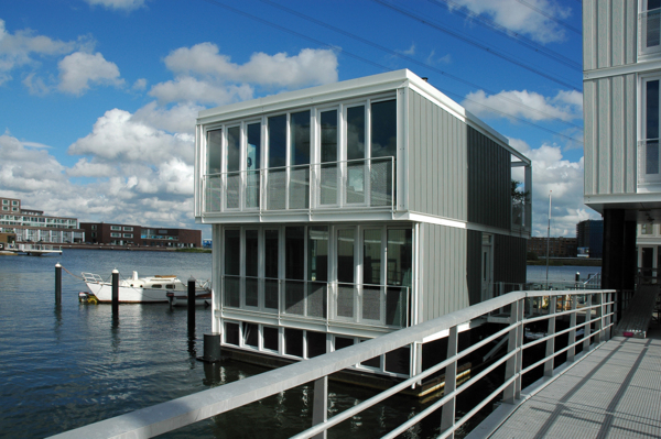 Houses on the water in Amsterdam, Netherlands