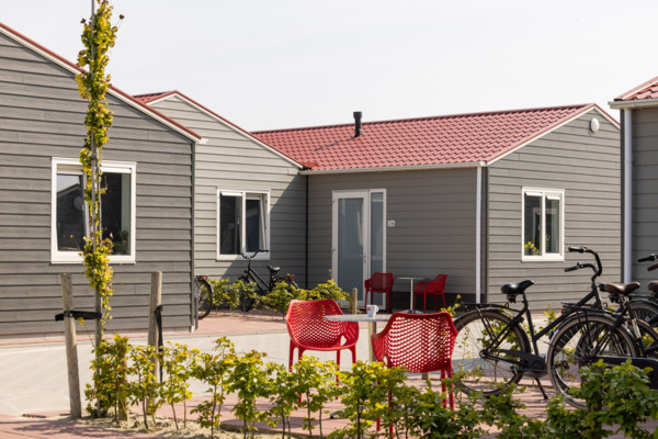 Woningen voor seizoensarbeid in Luttelgeest, Nederland