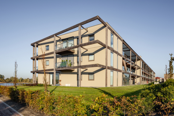 Appartementsgebouw in Harkstede, Nederland