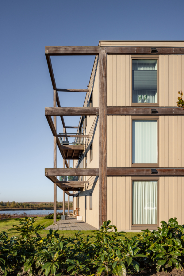 Appartementsgebouw in Harkstede, Nederland
