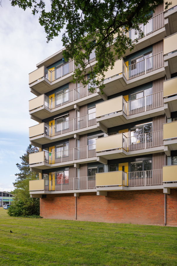 Renovatie appartementsgebouw in Emmen, Nederland