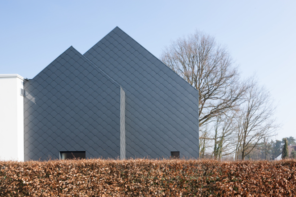 Maison unifamiliale avec ardoises à Genk, Belgique