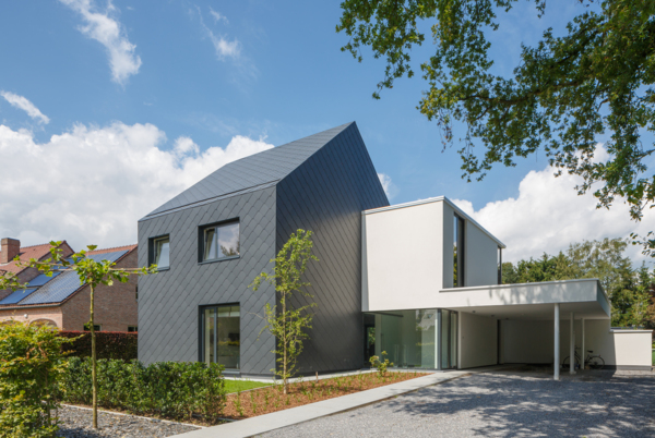 Maison unifamiliale avec ardoises à Genk, Belgique