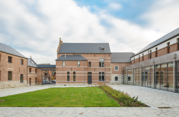 Verbouwing gemeentehuis en OCMW van Wanze, België