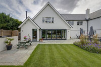 Private House, Weybridge